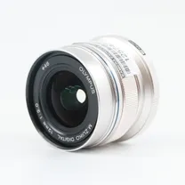 olympus-m-zuiko-digital-12mm-f-2-ed-zilver-.jpg
