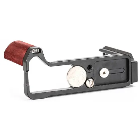 Sunwayfoto-L-Plate-for-Fuji-X-T4_3.jpg