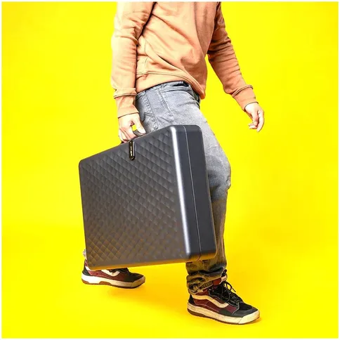 Mobile-Pixels-Pixcase-2-0-Wireless-and-Portable-Monitor_7.jpg
