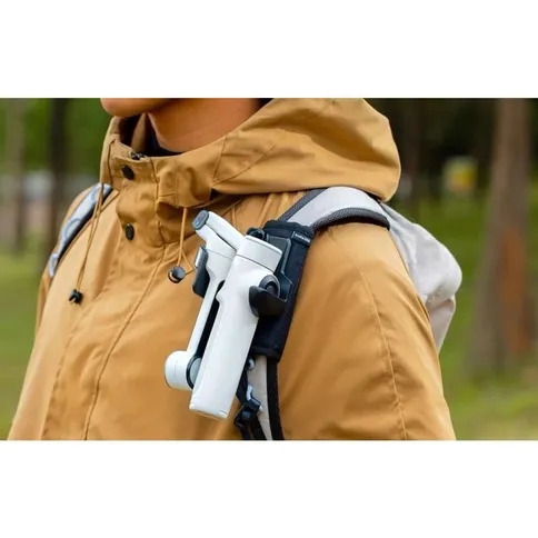 Insta360-Flow-2-Pro-Backpack-Mount_4.jpg