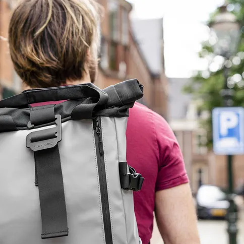 WANDRD-THE-PRVKE-31-Liter-Limited-Edition-Grey-Photo-Bundle-6.jpg