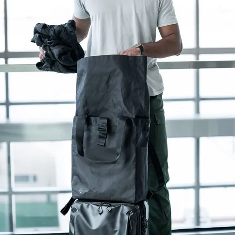 WANDRD-Tote-Backpack_11.jpg