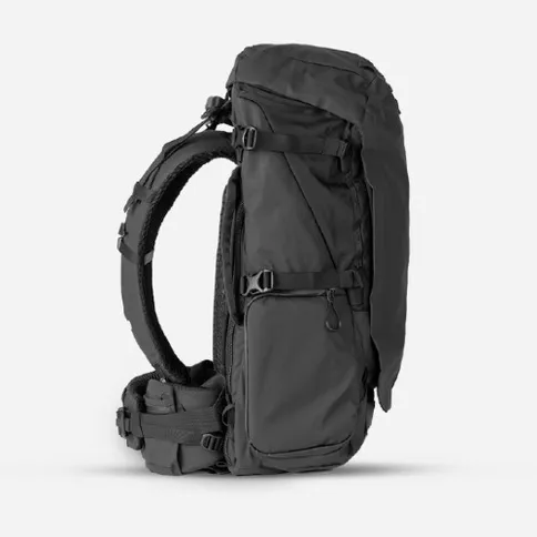 WANDRD-fernweh-backpack-zwart-ml_3.jpg