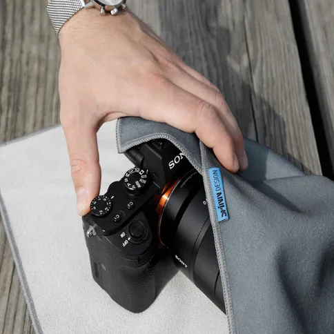 spinn.design-protective-camera-wrapper-m-4.jpg