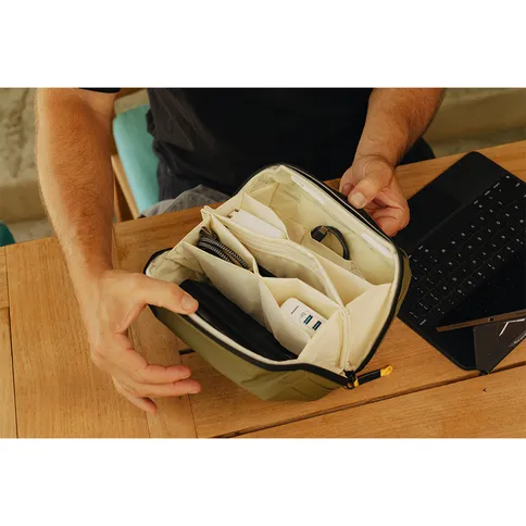 Tech_Pouch_Kelp_4.jpg
