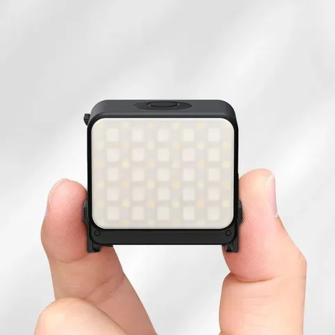 Ulanzi-LM18-lampje-voor-DJI-Osmo-Action-5-Pro-4-3-Pocket-3_2.jpg