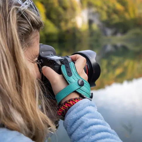 Spider-SpiderPro-Hand-Strap-V2-Teal_3.jpg