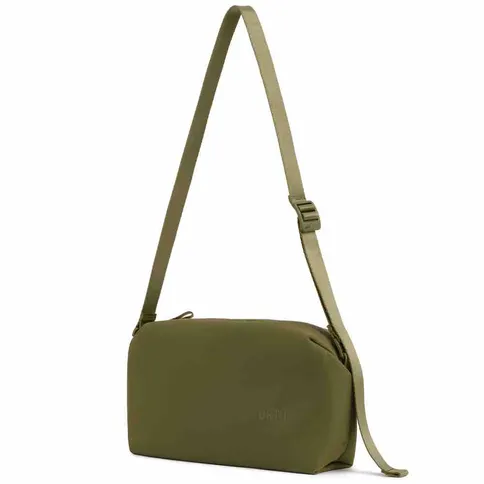 Urth-Dolomite-Camera-Sling-green-2.jpg