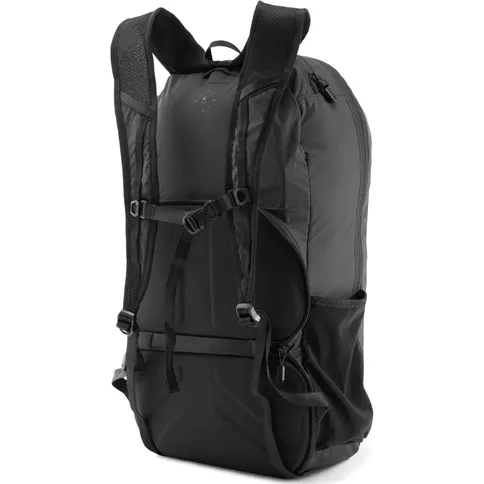 Gomatic-Navigator-Collapsible-Backpack-16-5L_2.jpg