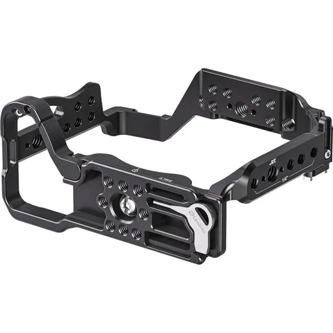 Leofoto-Camera-cage-for-Sony-A7R5_3.jpg