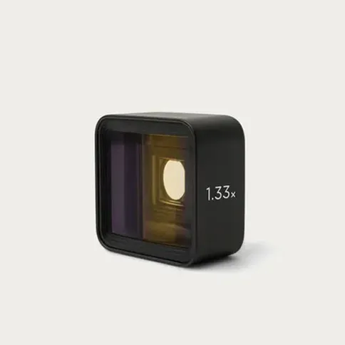 Moment-T-Series-Anamorphic-Gold-Lens-1.jpg