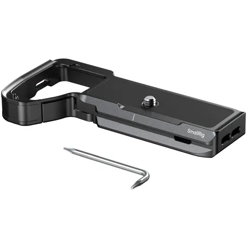 SmallRig-6033-Baseplate-with-AirTag-Slot-for-Sony-Alpha-7-V-7R-V-7-IV_6.jpg