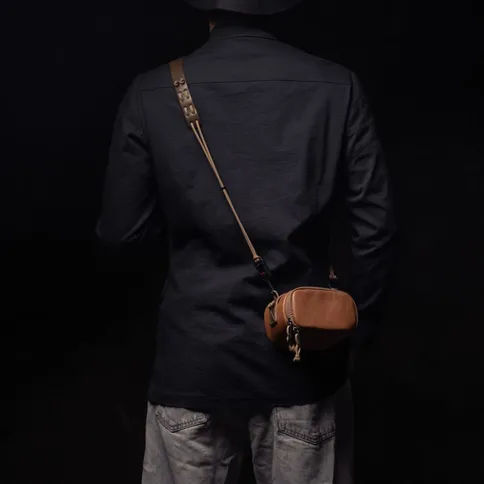 Wotancraft-Portable-Pouch-size-L-brown-leather_6.jpg