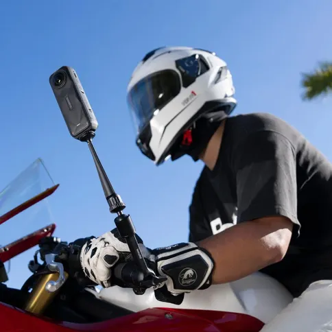 7_Insta360_Motorcycle_magic_arm.jpg