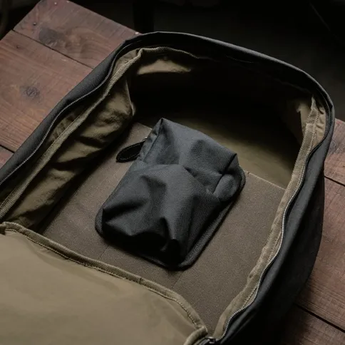 3_Wotancraft_hidden_zipper_pocket.jpg