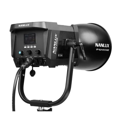 Nanlux-Evoke-2400-Bi-color-Spot-Light-met-45-graden-reflector_1.jpg