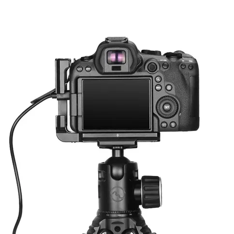 sunwayfoto-lbracket-canon-eos-r6ii-5.jpg