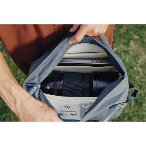 Everyday_Tote_20L_Ocean_7.jpg