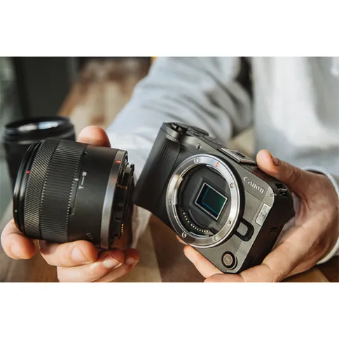 canon-eos-r50v-9.jpg