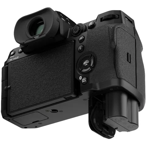 fujifilm-x-h2_8.jpg