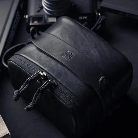 Wotancraft-Portable-Pouch-size-L-black-leather_3.jpg