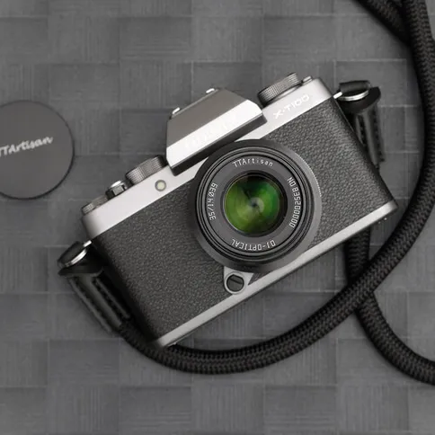 ttartisan__35mm_f_1_4_lens_for_fujiX_black_8.jpg