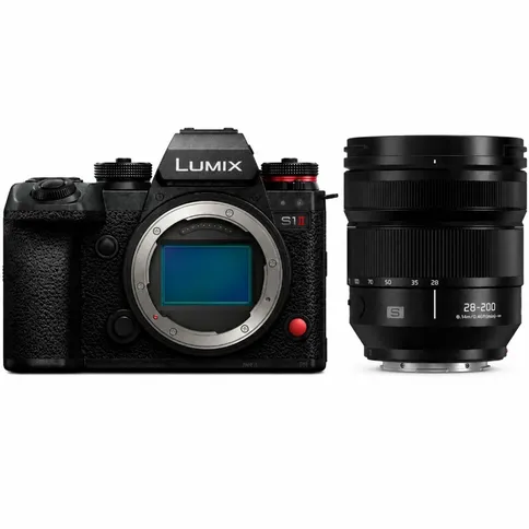 1_Panasonic Lumix DCS1_markII_Lumix_S_28-200mm.jpg