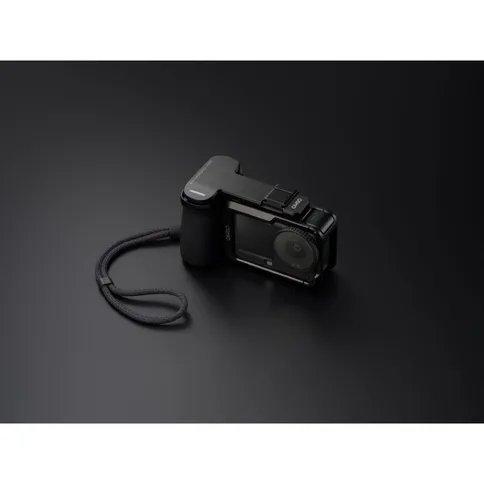 DJI-Osmo-Action-6-Street-Photography-Grip-Accessory_3.JPG
