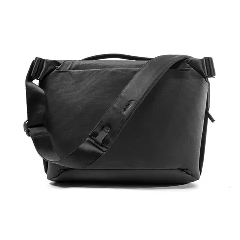 Peak-Design-Everyday-messenger-13L-V3-black_4.jpg