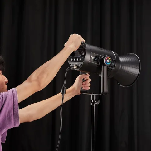 Godox-SL150R-RGB-LED-videolamp_9.jpg