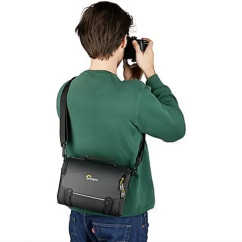 4_Lowepro_adventura_go_sh140.jpg