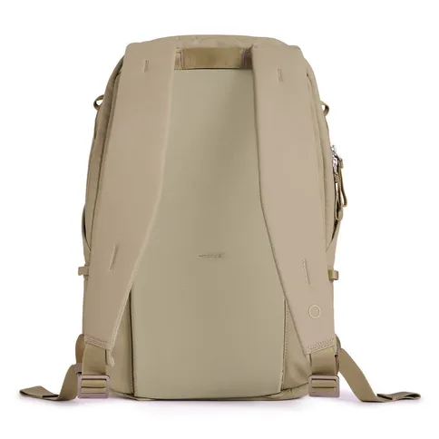 Urth-Arkose-20L-Backpack-beige_4.jpg