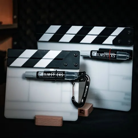 Filmsticks-Wooden-Stand-holder-for-Smart-Phones-and-Clapperboard_8.jpg