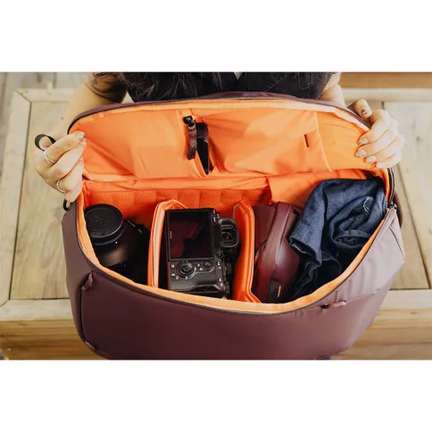 Everyday_Backpack_Zip_20L_Eclipse_7.jpg