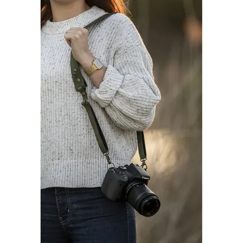 The-Hantler-Camera-Neck-strap-Army-green-Brass_6.jpg