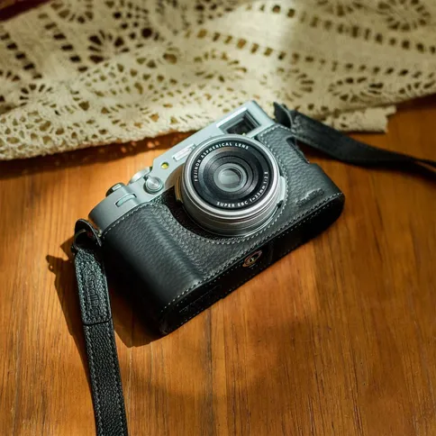 SmallRig-5622-Camera-Leather-Case-Kit-for-Fujifilm-X100VI-black_7.jpg