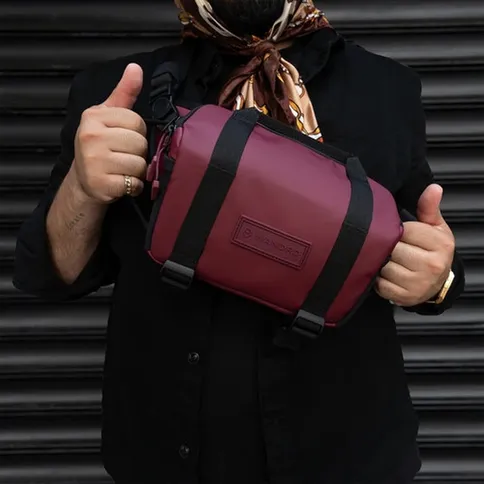 WANDRD-ROGUE-Sling-4L-Rhone-Burgundy-V2_5.jpg