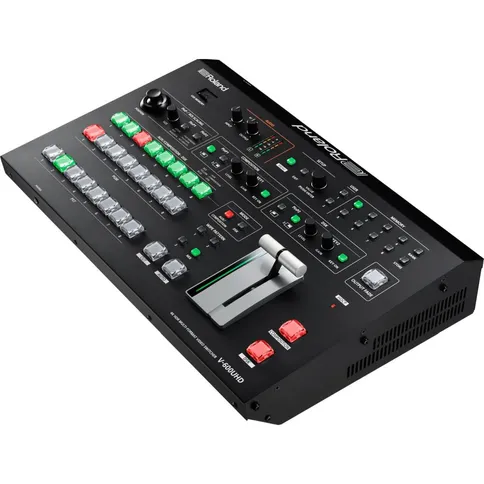 Roland-V-600UHD-4K-HDR-multi-format-video-switcher_6.jpg
