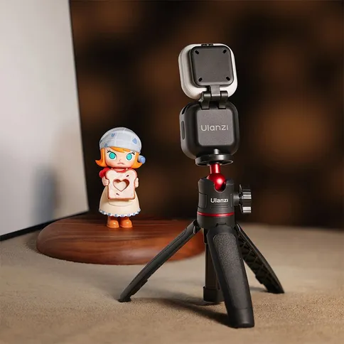 Ulanzi-IN07-Mini-Videolamp-magnetisch-voor-Insta360-GO-Ultra_8.jpg