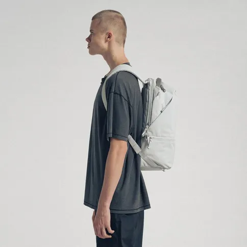 Urth-Arkose-20L-Backpack-Camera-Insert-grijs_6.jpg