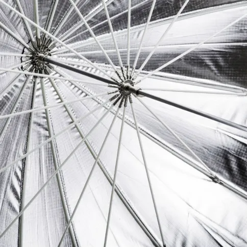interfit-silver-parabolic-umbrella-3.jpg