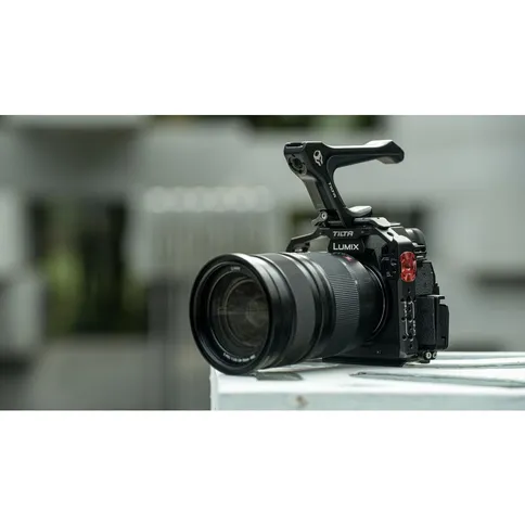 Tilta-Full-Camera-Cage-for-Panasonic-S5-II-IIX-zwart_6.jpg