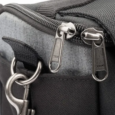 Think-Tank-Mirrorless-Mover-10-V2-Cool-Grey_4.jpg