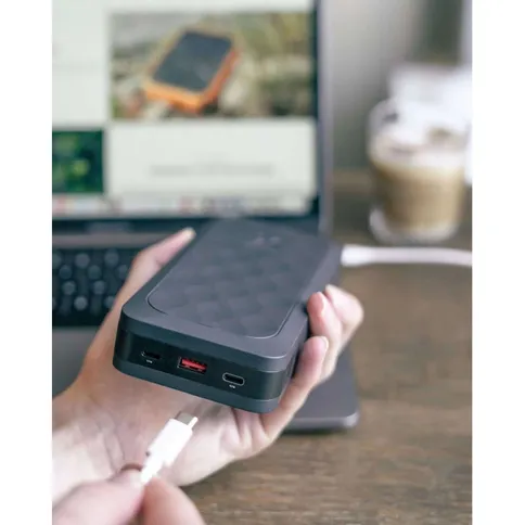 Xtorm-Powerbank-67W-Fuel-Series-5-45000mAh-Midnight-Black_7.jpg