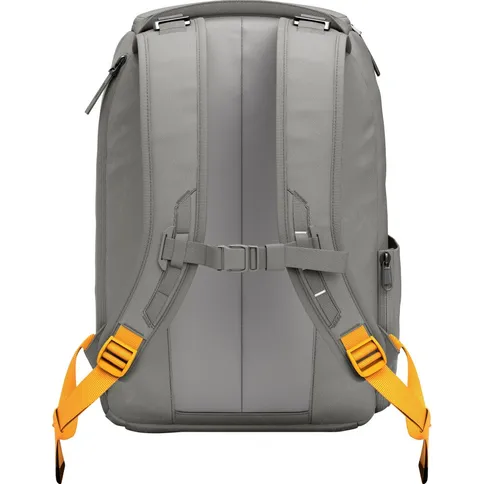 D-b-Ramverk-Backpack-21L-Sand-Grey_5.jpg