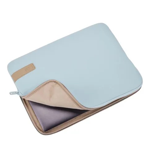 Case-Logic-Reflect-Laptop-Sleeve-14-Gentle-Blue_4.jpg