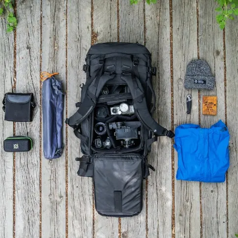 WANDRD-fernweh-backpack-zwart-ml_5.jpg