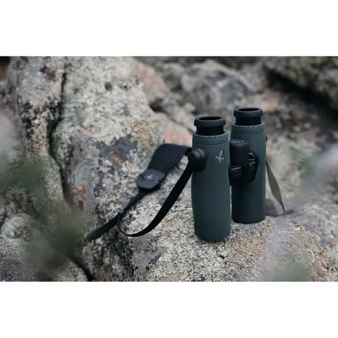 Swarovski-EL-Range-10x32_6.jpg