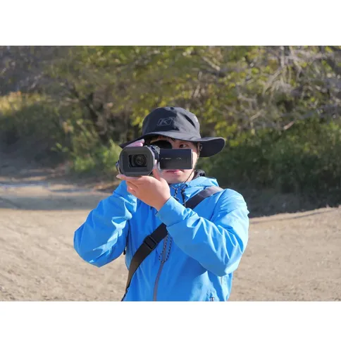 Panasonic-camcorder-HC-X1600-6.jpg