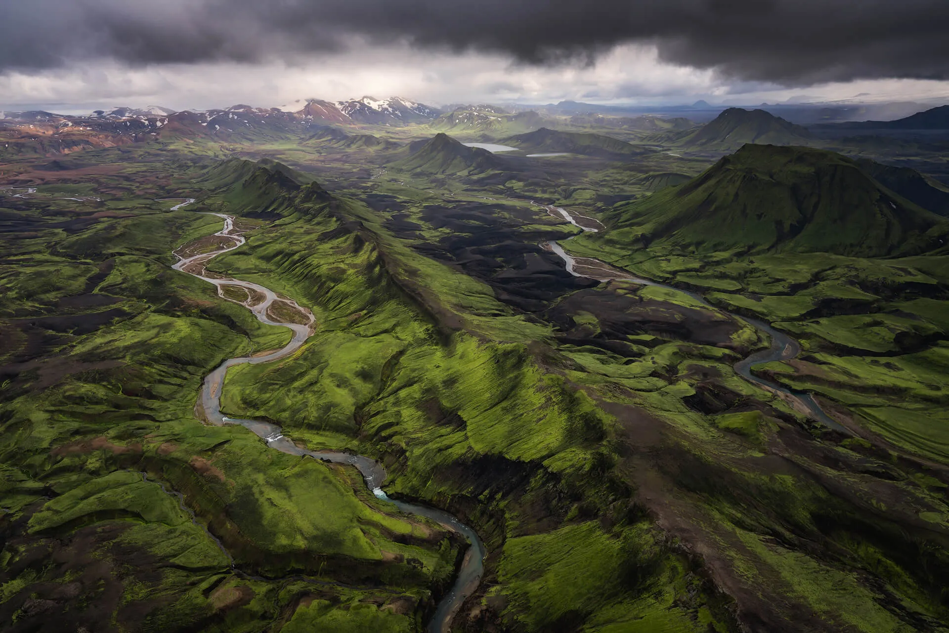 Sony_SEL1635GM_IcelandAir2_AlbertDros.jpg